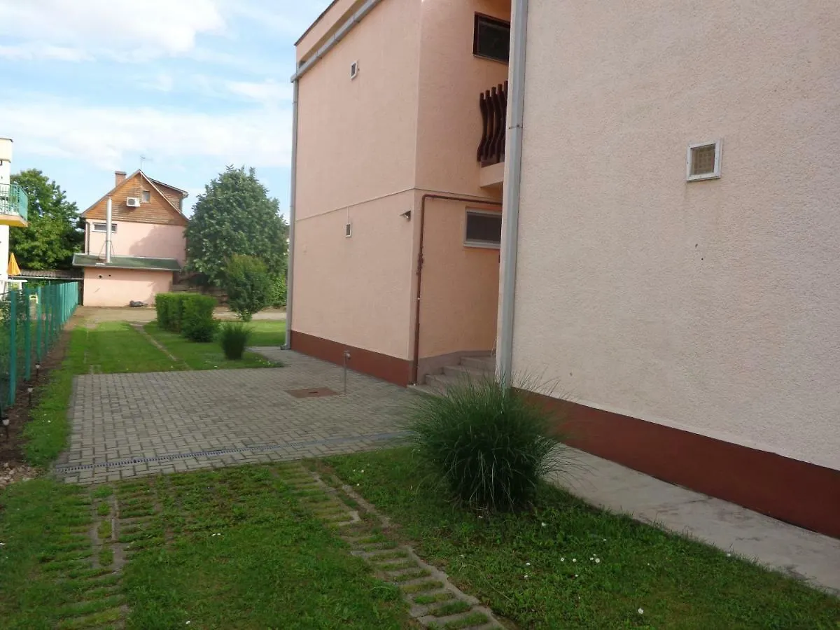Angela Apartman Hajduszoboszlo Hungary
